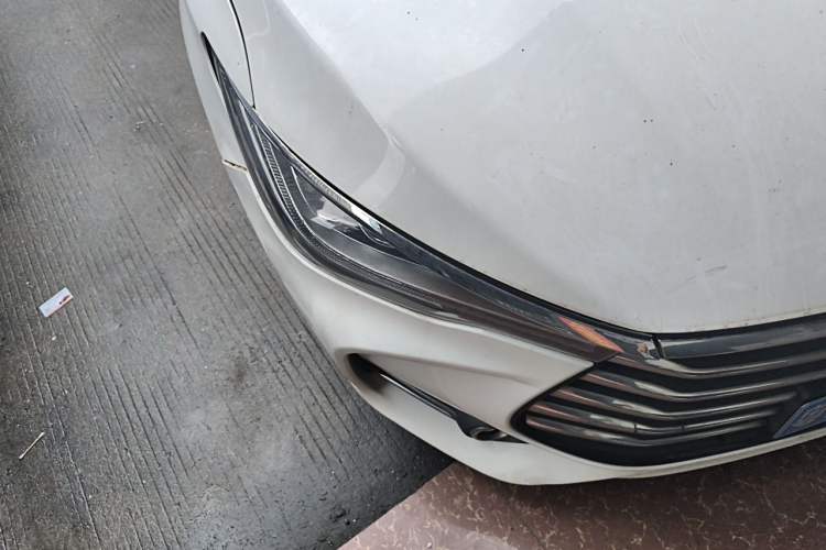 Used BYD Song MAX 2017 1.5T Automatic Smart Connect Elite 7-Seater Right Front Headlight