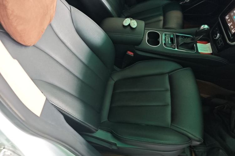 Used BYD Song MAX 2017 1.5T Automatic Smart Connect Prestige 7-Seater Right Front Seat