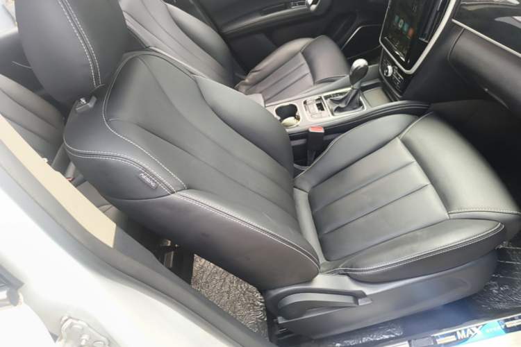 Used BYD Song MAX 2017 1.5T Automatic Smart Connect Prestige 7-Seater Right Front Seat