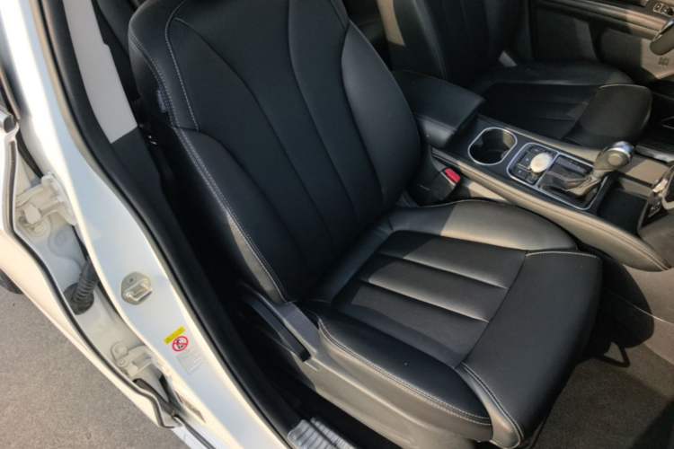 Used BYD Song MAX 2017 1.5T Automatic Smart Connect Elite 7-Seater Right Front Seat