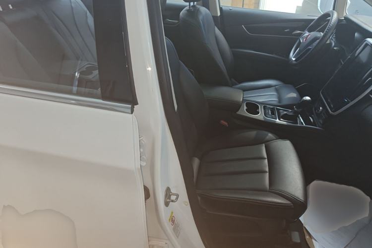 Used BYD Song MAX 2017 1.5T Automatic Smart Connect Elite 7-Seater Right Front Seat