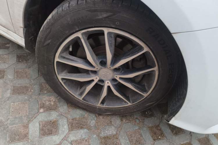 Used BYD Song MAX 2017 1.5T Automatic Smart Connect Elite 7-Seater Right Front Wheel Hub