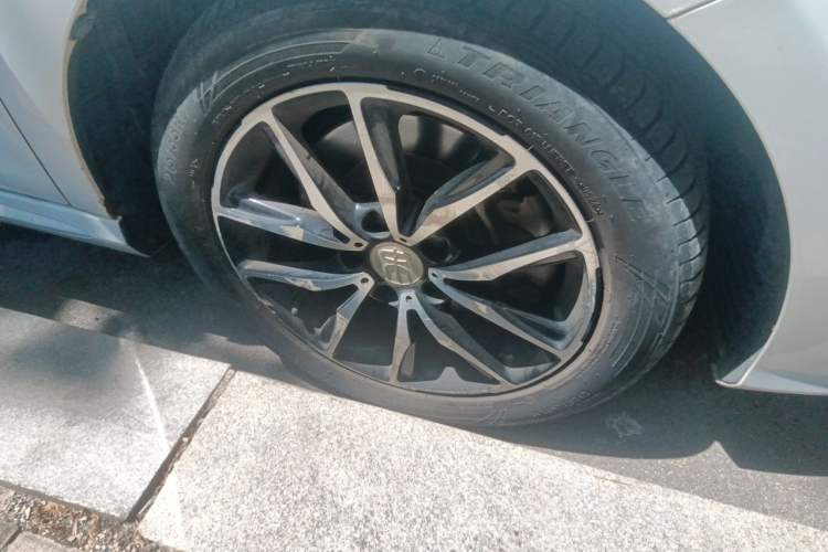 Used BYD Song MAX 2017 1.5T Automatic Smart Connect Elite 7-Seater Right Front Wheel Hub