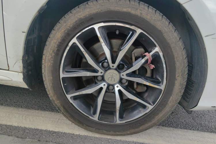 Used BYD Song MAX 2017 1.5T Automatic Smart Connect Elite 7-Seater Right Front Wheel Hub