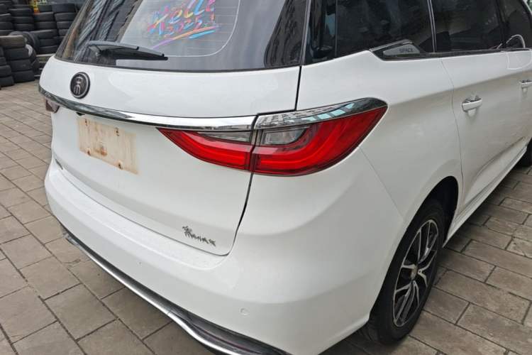 Used BYD Song MAX 2017 1.5T Automatic Smart Connect Luxury 7-Seater Right Rear Taillight
