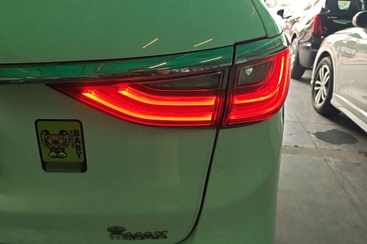 Used BYD Song MAX 2017 1.5T Automatic Smart Connect Prestige 7-Seater Right Rear Taillight