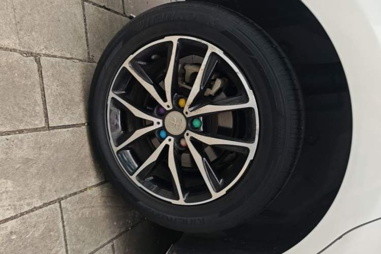 Used BYD Song MAX 2017 1.5T Automatic Smart Connect Luxury 7-Seater Right Rear Wheel Hub