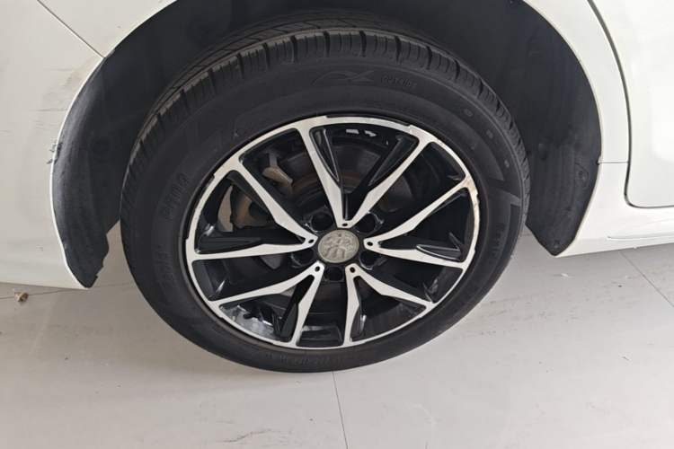 Used BYD Song MAX 2017 1.5T Automatic Smart Connect Elite 7-Seater Right Rear Wheel Hub