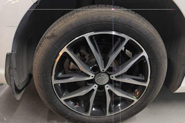 Used BYD Song MAX 2017 1.5T Automatic Smart Connect Luxury 7-Seater Right Rear Wheel Hub