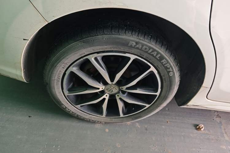 Used BYD Song MAX 2017 1.5T Automatic Smart Connect Prestige 7-Seater Right Rear Wheel Hub