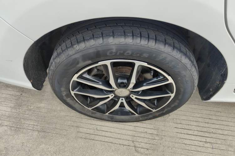 Used BYD Song MAX 2017 1.5T Automatic Smart Connect Elite 7-Seater Right Rear Wheel Hub