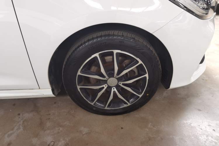 Used BYD Song MAX 2017 1.5T Automatic Smart Connect Luxury 7-Seater Right Rear Wheel Hub