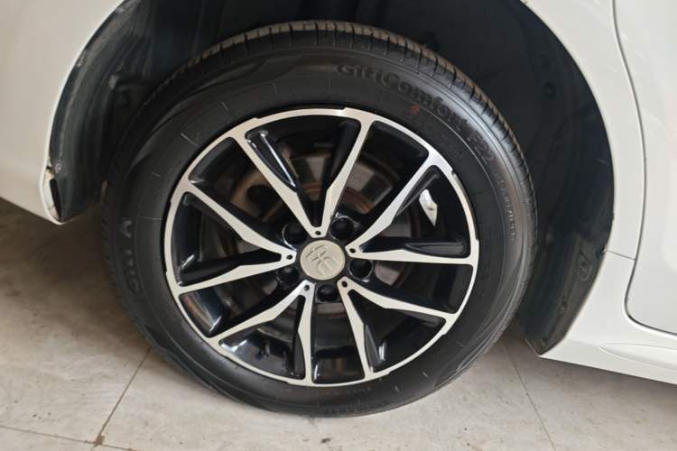 Used BYD Song MAX 2017 1.5T Automatic Smart Connect Elite 7-Seater Right Rear Wheel Hub
