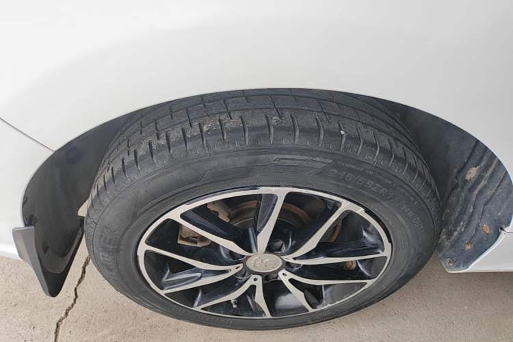 Used BYD Song MAX 2017 1.5T Automatic Smart Connect Elite 7-Seater Right Rear Wheel Hub