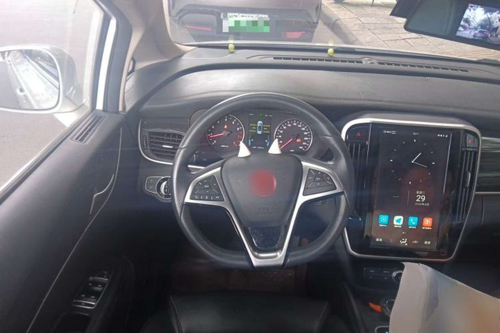 Used BYD Song MAX 2017 1.5T Automatic Smart Connect Elite 7-Seater Steering Wheel