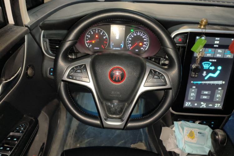 Used BYD Song MAX 2017 1.5T Automatic Smart Connect Elite 7-Seater Steering Wheel