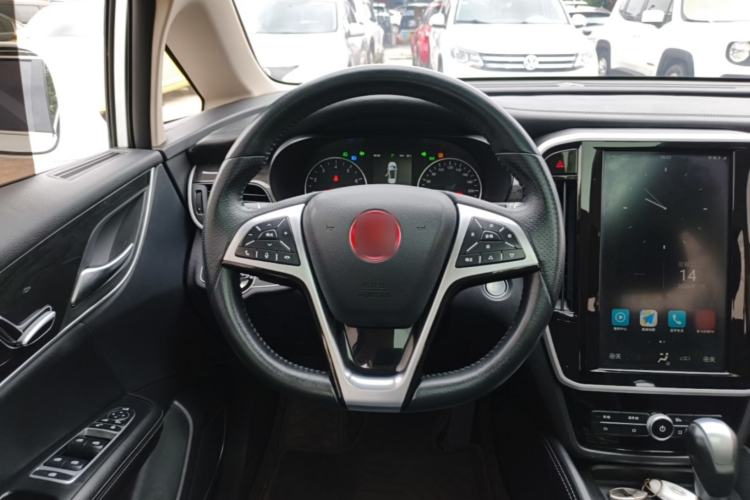 Used BYD Song MAX 2017 1.5T Automatic Smart Connect Prestige 7-Seater Steering Wheel