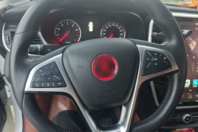Used BYD Song MAX 2017 1.5T Automatic Smart Connect Luxury 7-Seater Steering Wheel