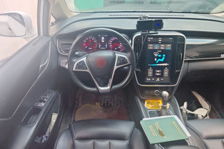 Used BYD Song MAX 2017 1.5T Automatic Smart Connect Elite 7-Seater Steering Wheel