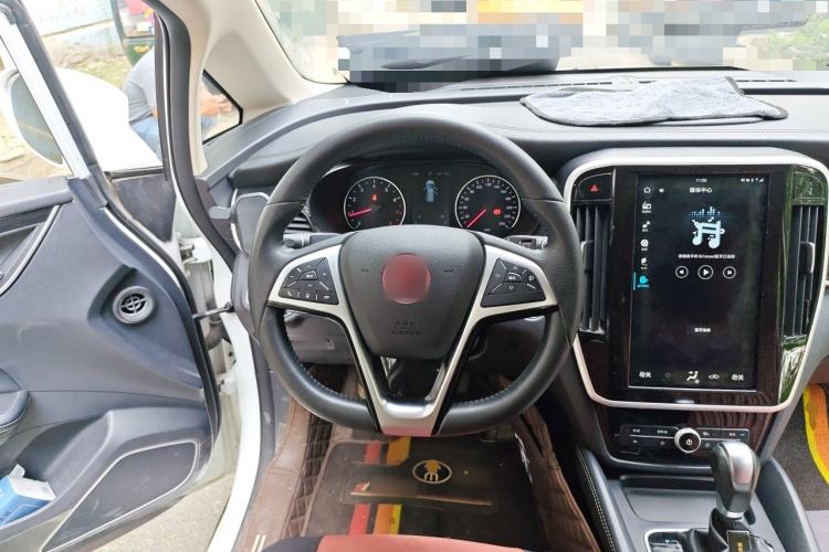 Used BYD Song MAX 2017 1.5T Automatic Smart Connect Luxury 7-Seater Steering Wheel