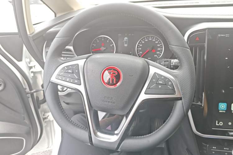 Used BYD Song MAX 2017 1.5T Automatic Smart Connect Elite 7-Seater Steering Wheel