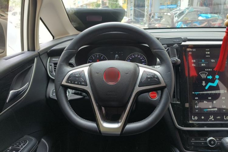 Used BYD Song MAX 2017 1.5T Automatic Smart Connect Elite 7-Seater Steering Wheel