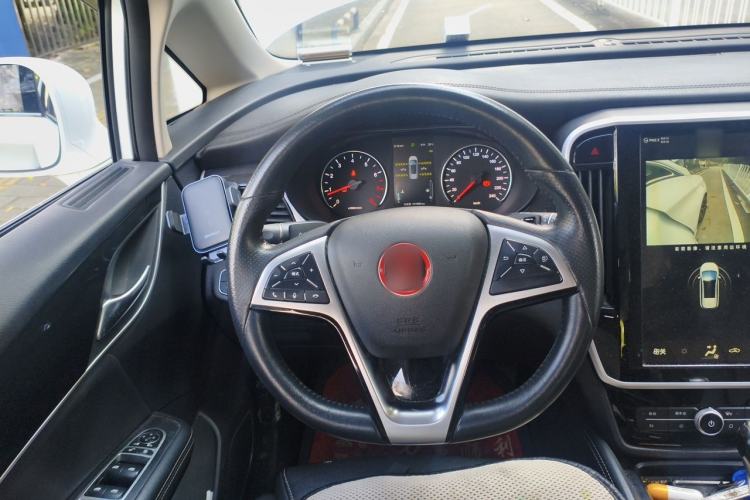 Used BYD Song MAX 2017 1.5T Automatic Smart Connect Elite 7-Seater Steering Wheel