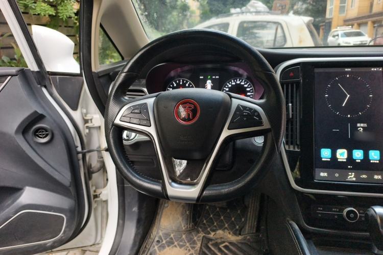 Used BYD Song MAX 2017 1.5T Automatic Smart Connect Luxury 7-Seater Steering Wheel