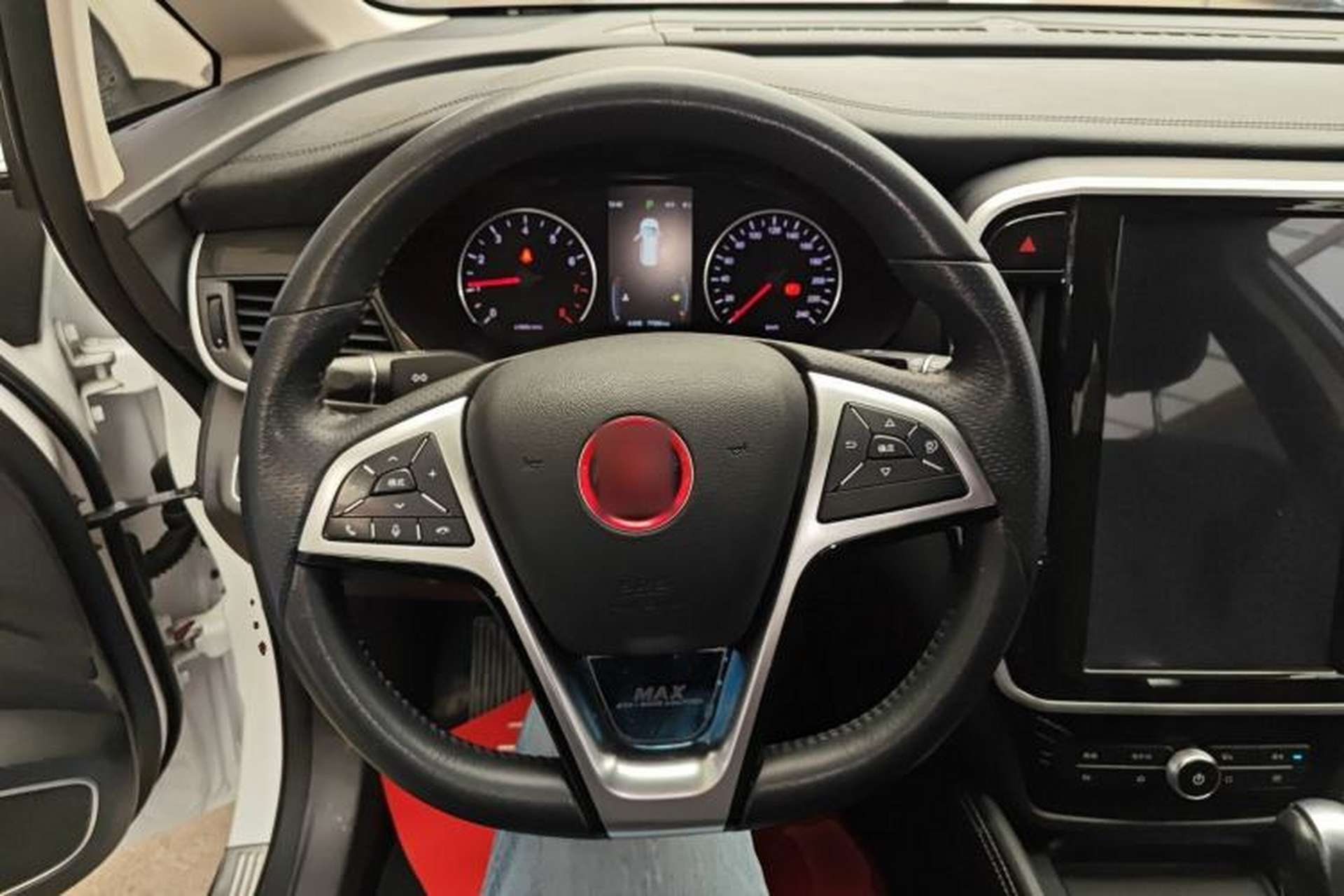 Used BYD Song MAX 2017 1.5T Automatic Smart Connect Luxury 7-Seater Steering Wheel