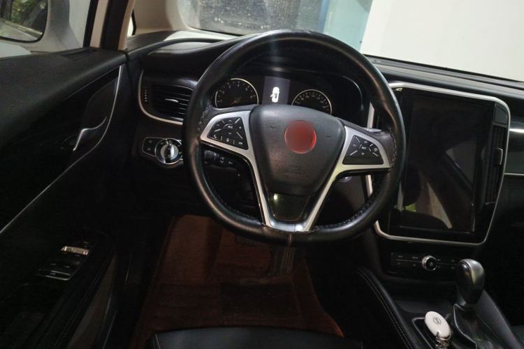 Used BYD Song MAX 2017 1.5T Automatic Smart Connect Elite 7-Seater Steering Wheel