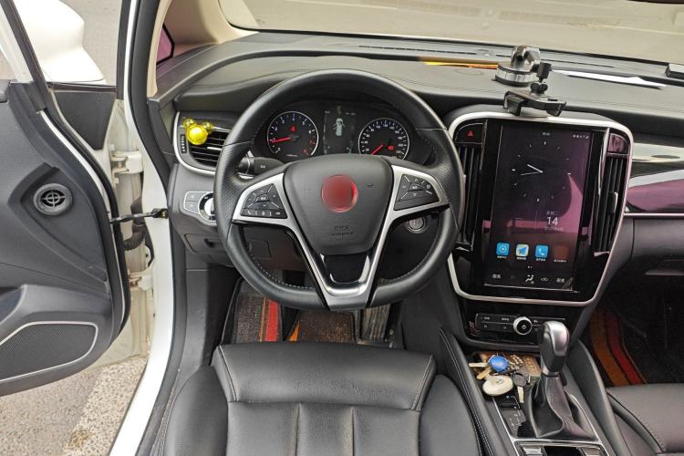 Used BYD Song MAX 2017 1.5T Automatic Smart Connect Luxury 7-Seater Steering Wheel
