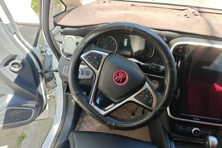 Used BYD Song MAX 2017 1.5T Automatic Smart Connect Luxury 7-Seater Steering Wheel