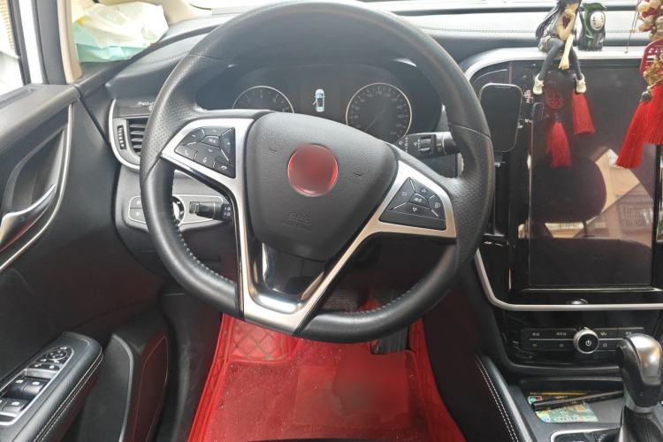 Used BYD Song MAX 2017 1.5T Automatic Smart Connect Elite 7-Seater Steering Wheel