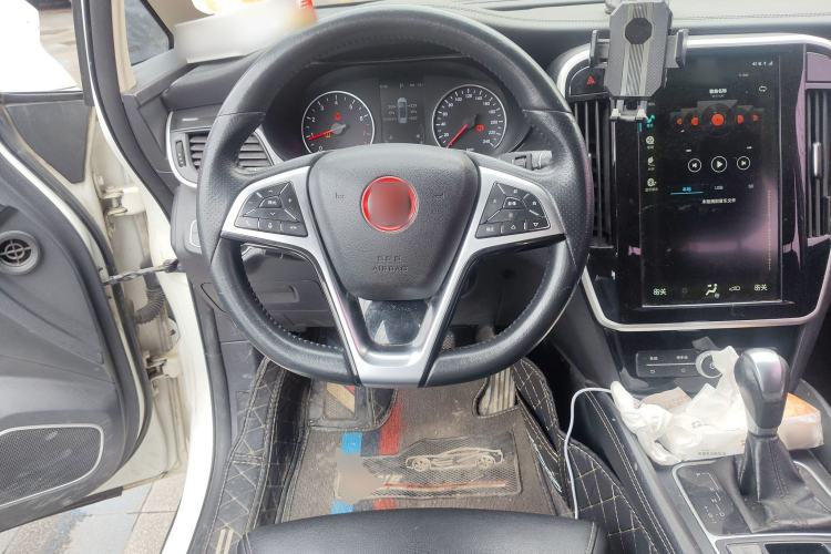 Used BYD Song MAX 2017 1.5T Automatic Smart Connect Prestige 7-Seater Steering Wheel