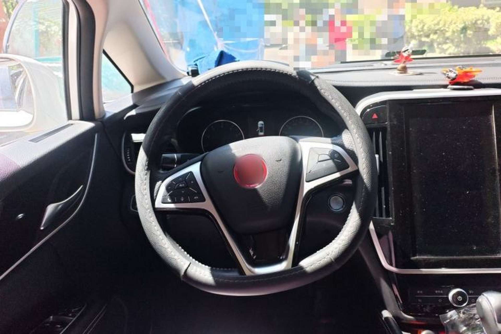 Used BYD Song MAX 2017 1.5T Automatic Smart Connect Elite 7-Seater Steering Wheel