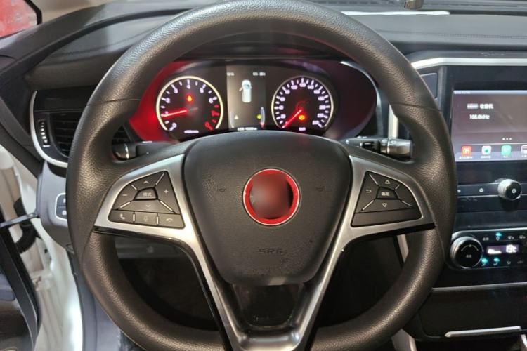 Used BYD Song MAX 2017 1.5T Manual Smart Connect Luxury 7-Seater Steering Wheel
