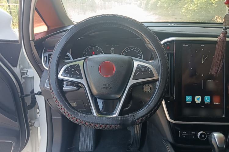Used BYD Song MAX 2017 1.5T Automatic Smart Connect Elite 7-Seater Steering Wheel
