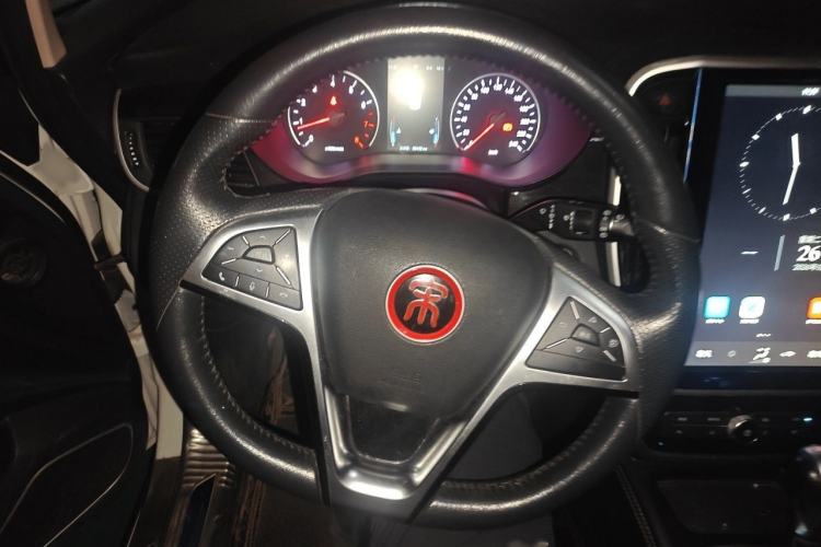 Used BYD Song MAX 2017 1.5T Automatic Smart Connect Luxury 7-Seater Steering Wheel
