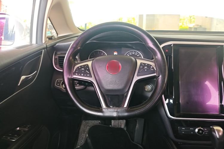 Used BYD Song MAX 2017 1.5T Automatic Smart Connect Elite 7-Seater Steering Wheel