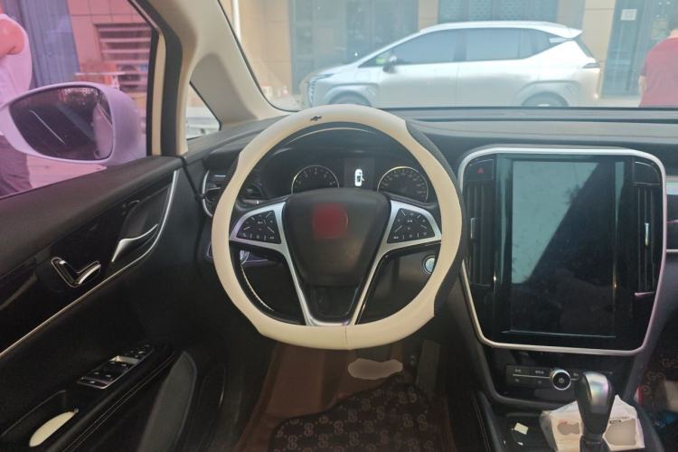 Used BYD Song MAX 2017 1.5T Automatic Smart Connect Prestige 7-Seater Steering Wheel