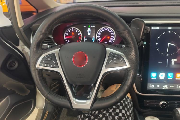 Used BYD Song MAX 2017 1.5T Automatic Smart Connect Elite 7-Seater Steering Wheel