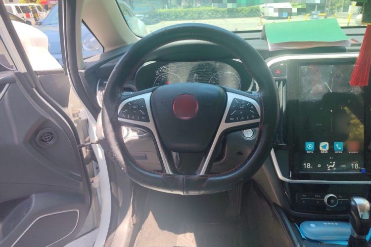 Used BYD Song MAX 2017 1.5T Automatic Smart Connect Prestige 7-Seater Steering Wheel