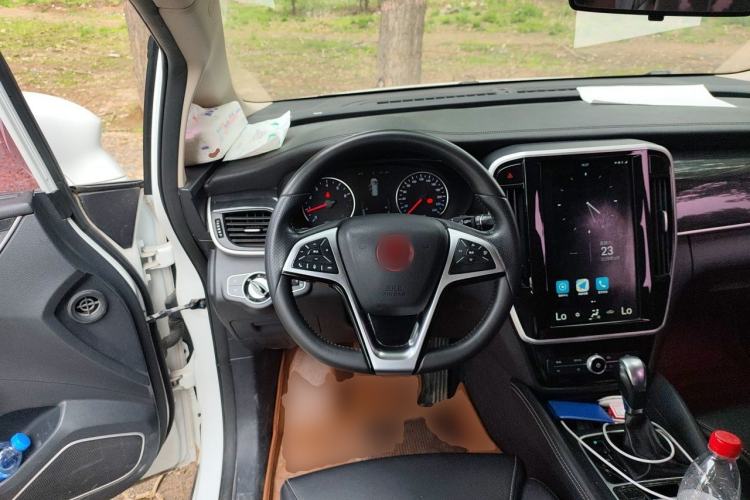 Used BYD Song MAX 2017 1.5T Automatic Smart Connect Luxury 7-Seater Steering Wheel