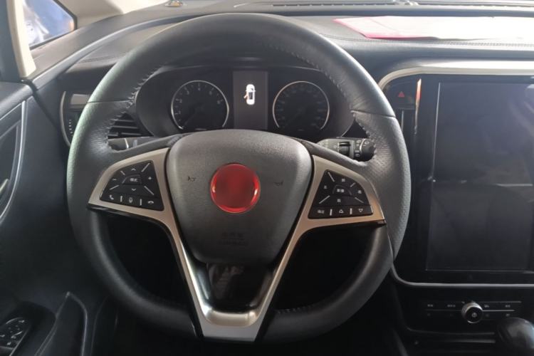 Used BYD Song MAX 2017 1.5T Automatic Smart Connect Prestige 7-Seater Steering Wheel
