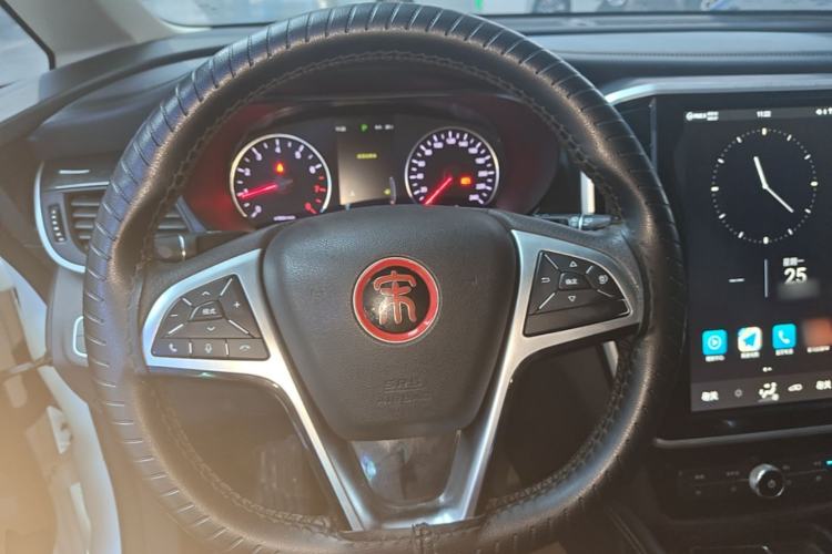 Used BYD Song MAX 2017 1.5T Automatic Smart Connect Elite 7-Seater Steering Wheel