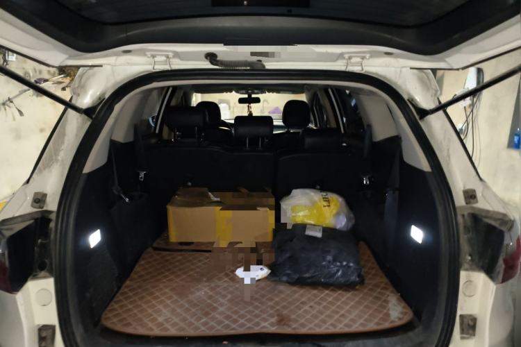 Used BYD Song MAX 2017 1.5T Automatic Smart Connect Elite 7-Seater Trunk