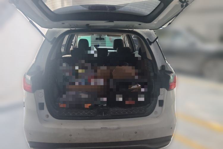 Used BYD Song MAX 2017 1.5T Automatic Smart Connect Elite 7-Seater Trunk
