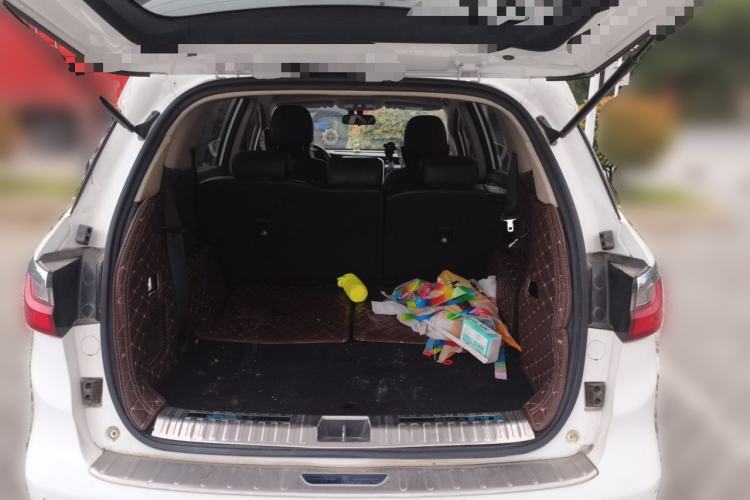 Used BYD Song MAX 2017 1.5T Automatic Smart Connect Elite 7-Seater Trunk