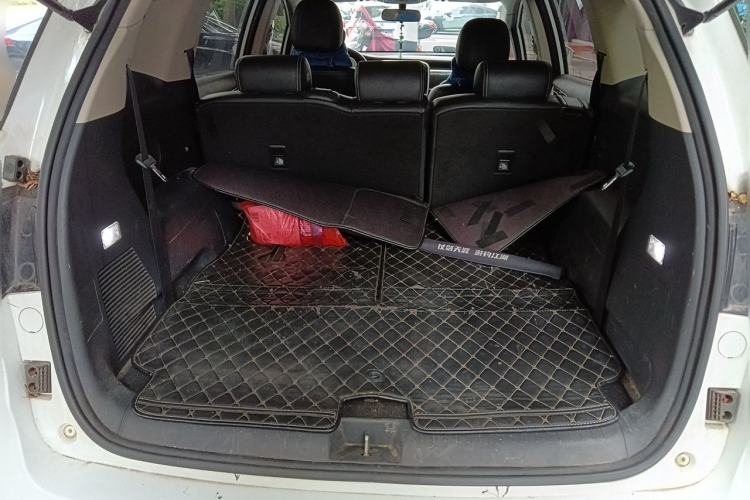 Used BYD Song MAX 2017 1.5T Automatic Smart Connect Elite 7-Seater Trunk