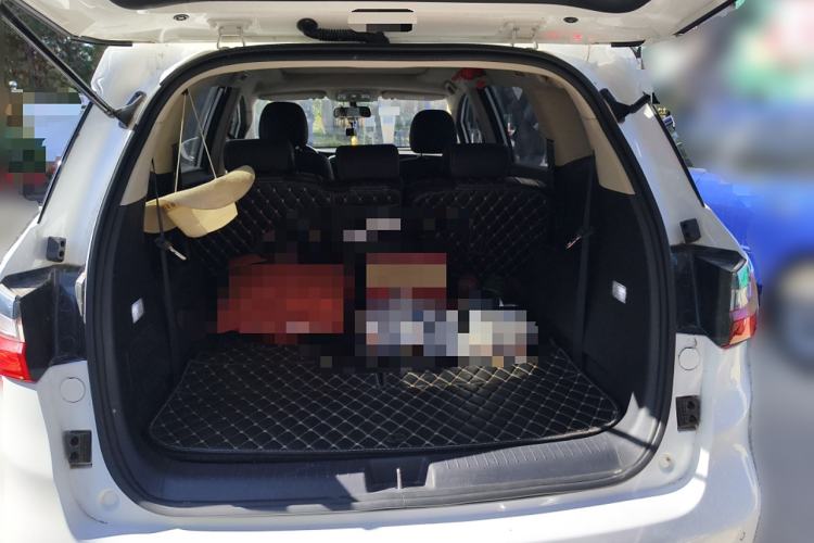 Used BYD Song MAX 2017 1.5T Automatic Smart Connect Elite 7-Seater Trunk